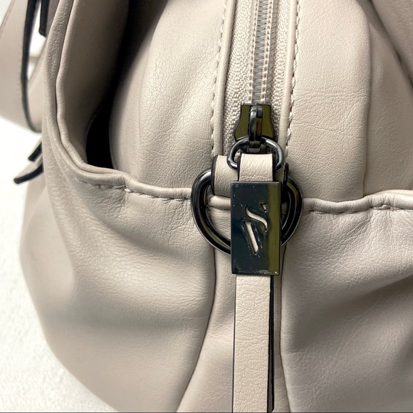 Simply Vera Vera Wang | Buena Satchel - Picture 7 of 13